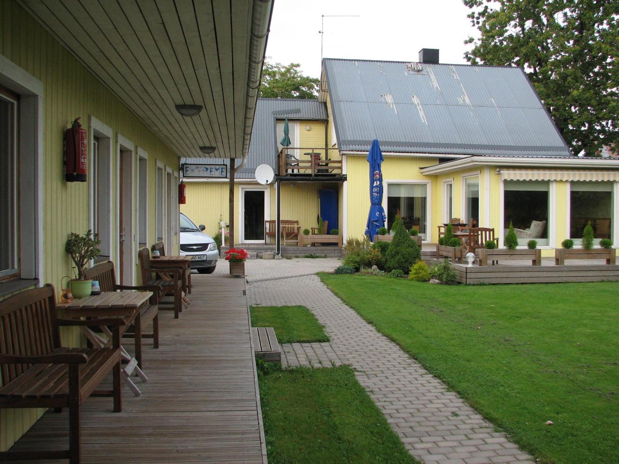 Kaare Guesthouse Viljandi  Eksteriør bilde