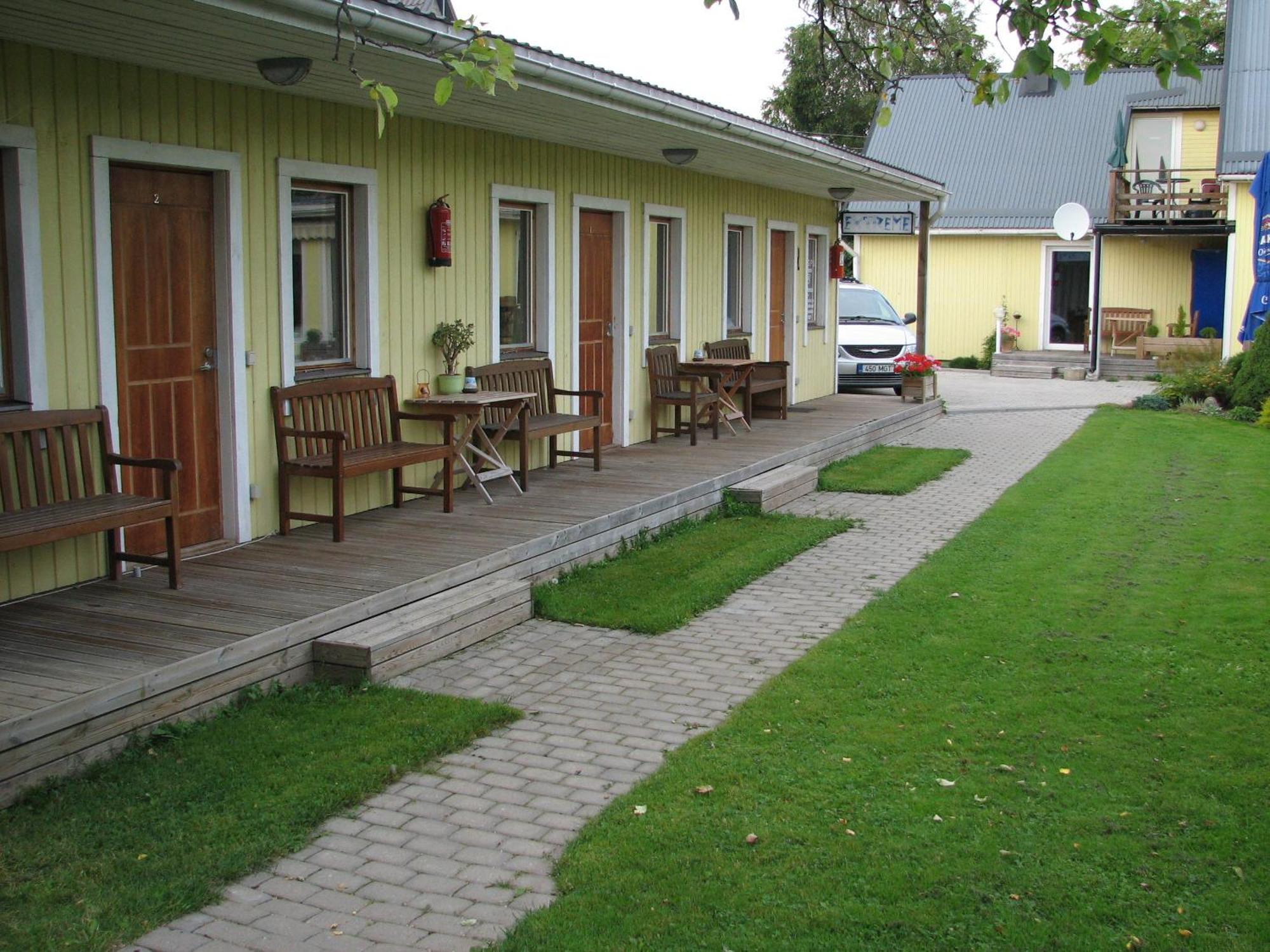 Kaare Guesthouse Viljandi  Eksteriør bilde